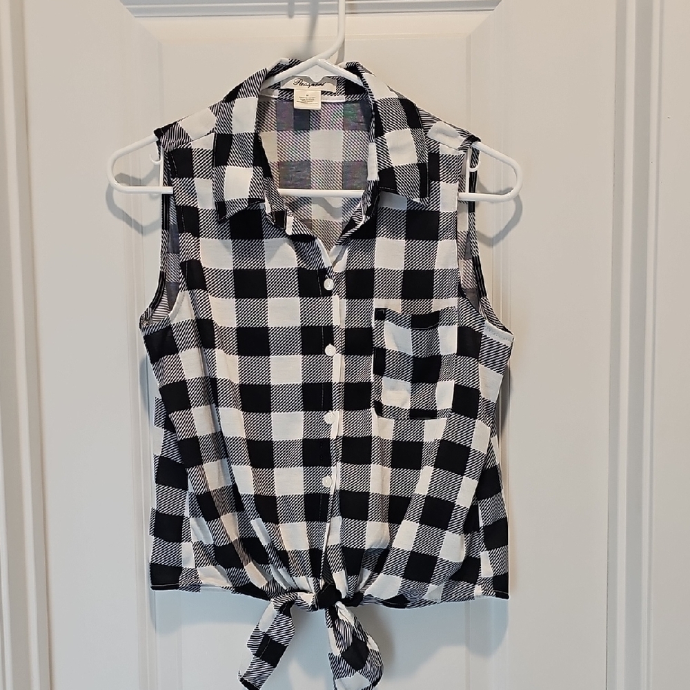 Crop Tie-Front Tank Top